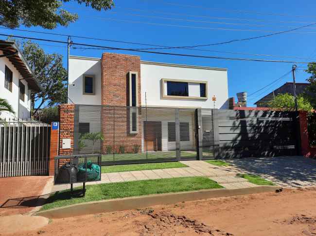 Construcción de Casa , 3 Dormitorios, 3 Baños, REF. 535